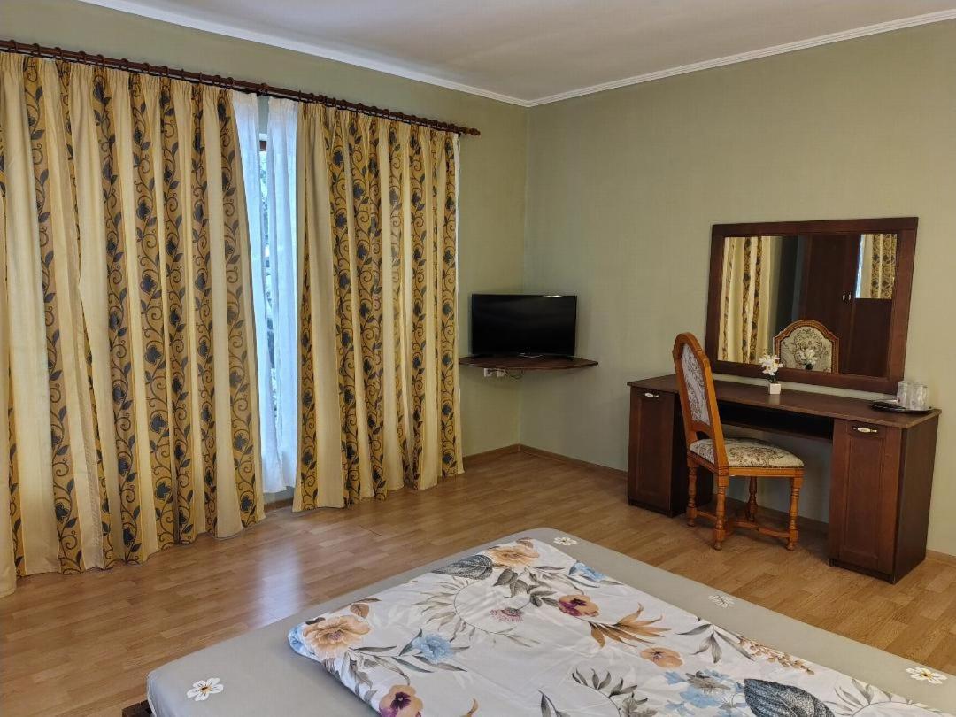 Vis Pension Viile Satu Mare Exteriör bild